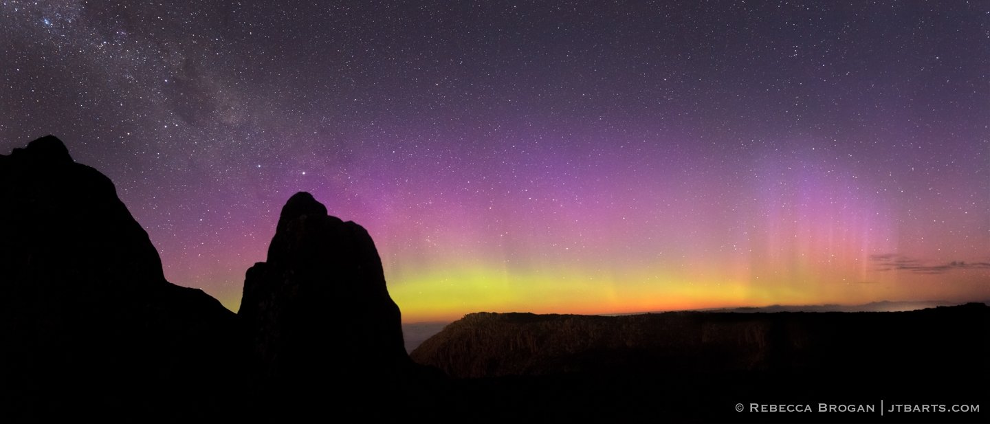 Aurora Australis from Mt. Wellington, Kunanyi, Hobart, Tasmania, Australia. Southern lights.